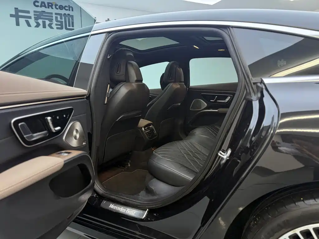 Mercedes-Benz EQS — миниатюра 11