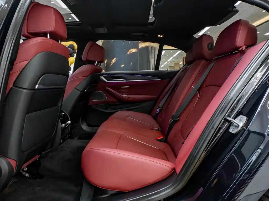 BMW 5 Series — миниатюра 29