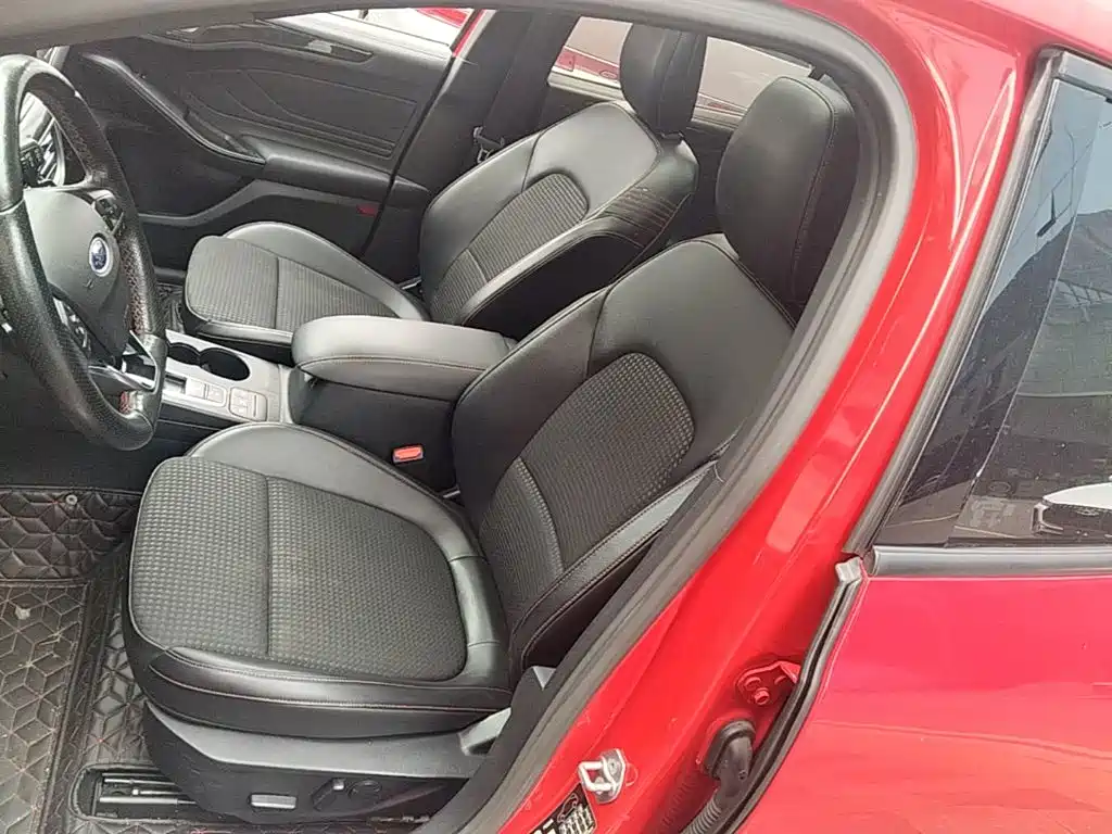 Ford Focus — миниатюра 15