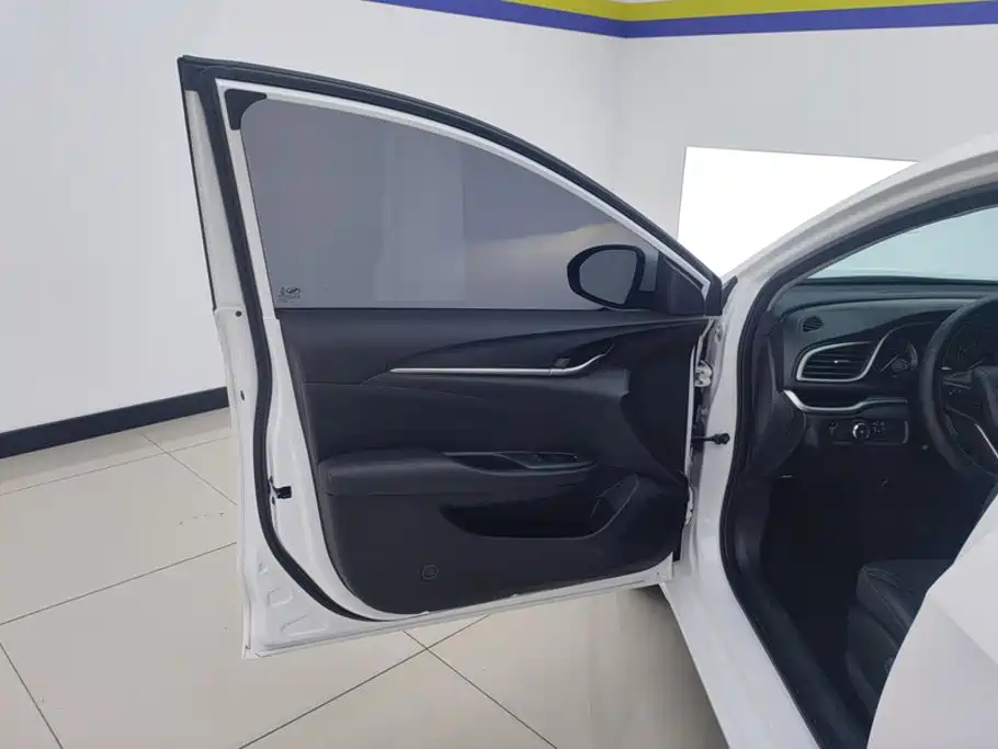 Buick Excelle — миниатюра 7