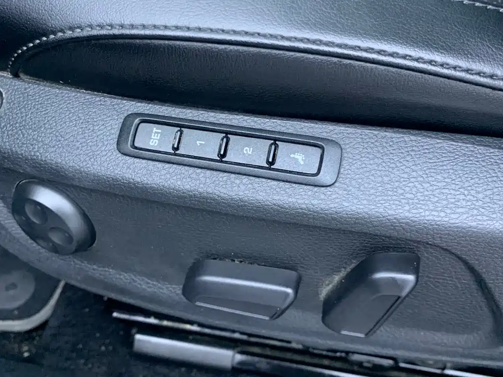 Volkswagen Magotan (Import) — миниатюра 9