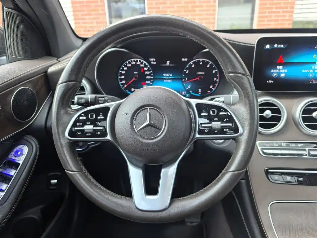 Mercedes-Benz GLC — миниатюра 15