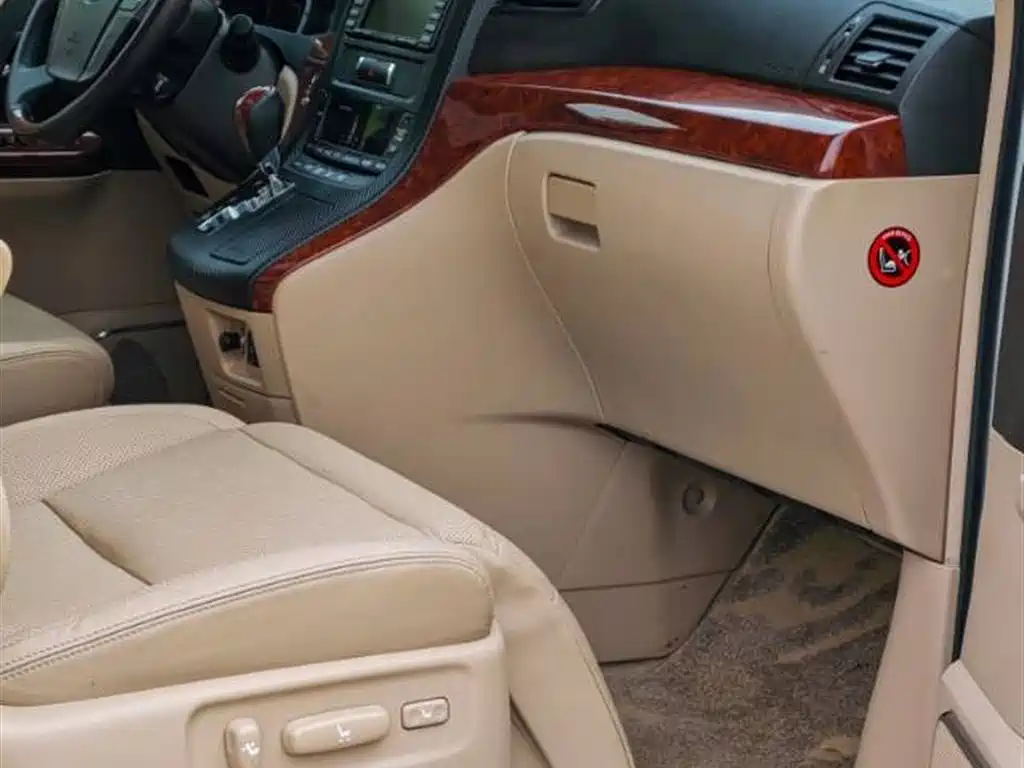 Toyota Alphard 2011 3.5L Luxury