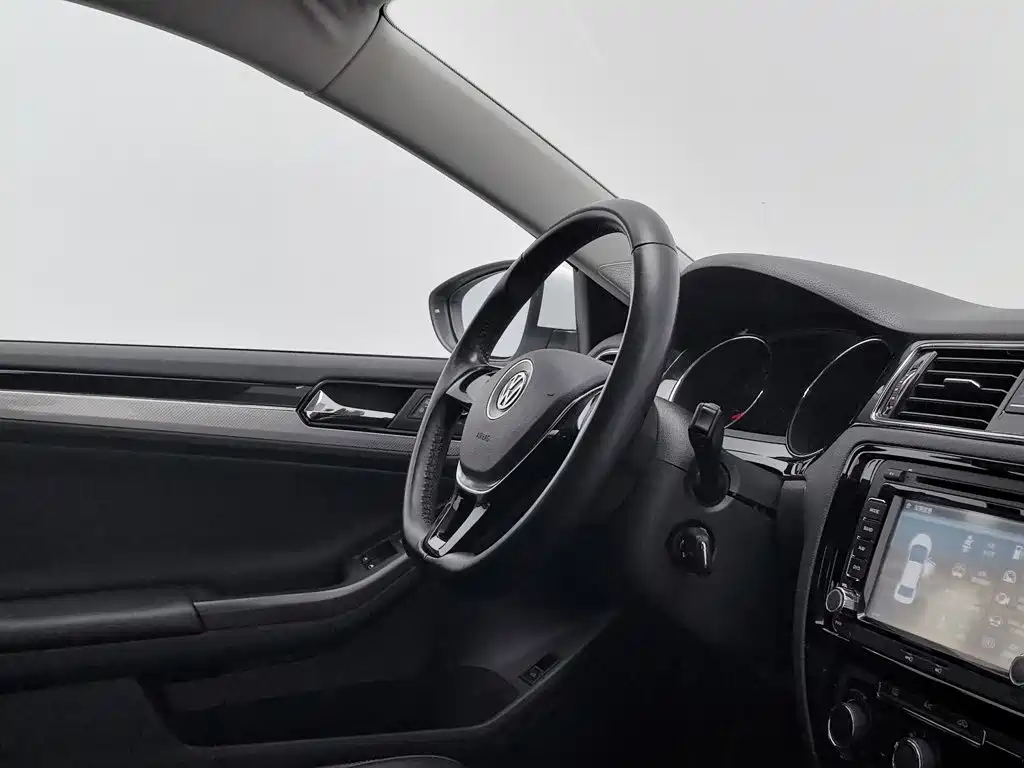 Volkswagen Sagitar — миниатюра 22