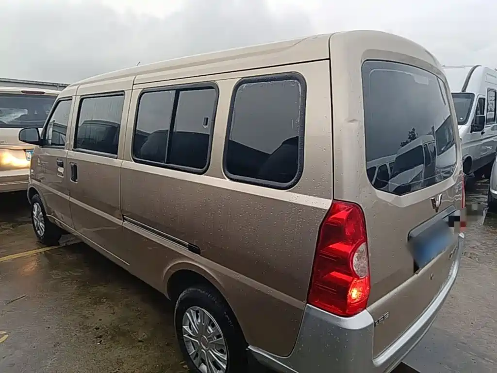 Wuling Rongguang — миниатюра 5