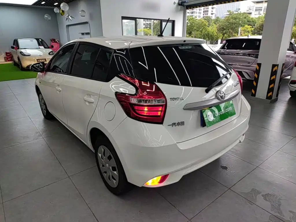 Toyota Vios FS — миниатюра 5