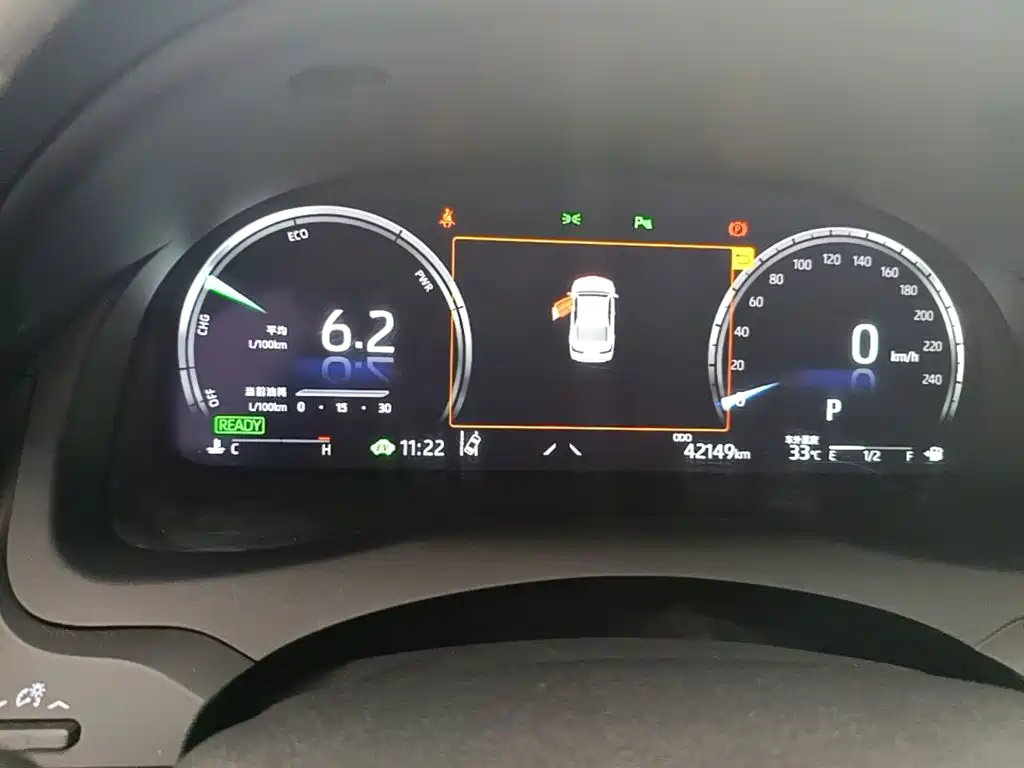 Toyota Camry — миниатюра 12