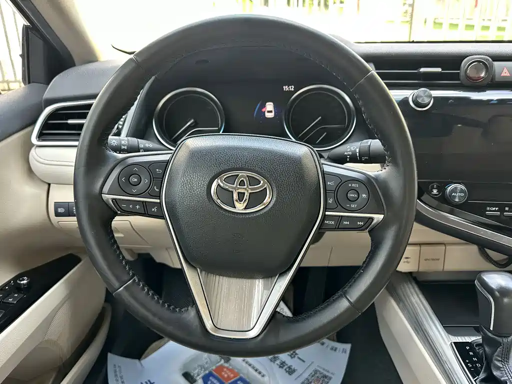 Toyota Camry — миниатюра 6