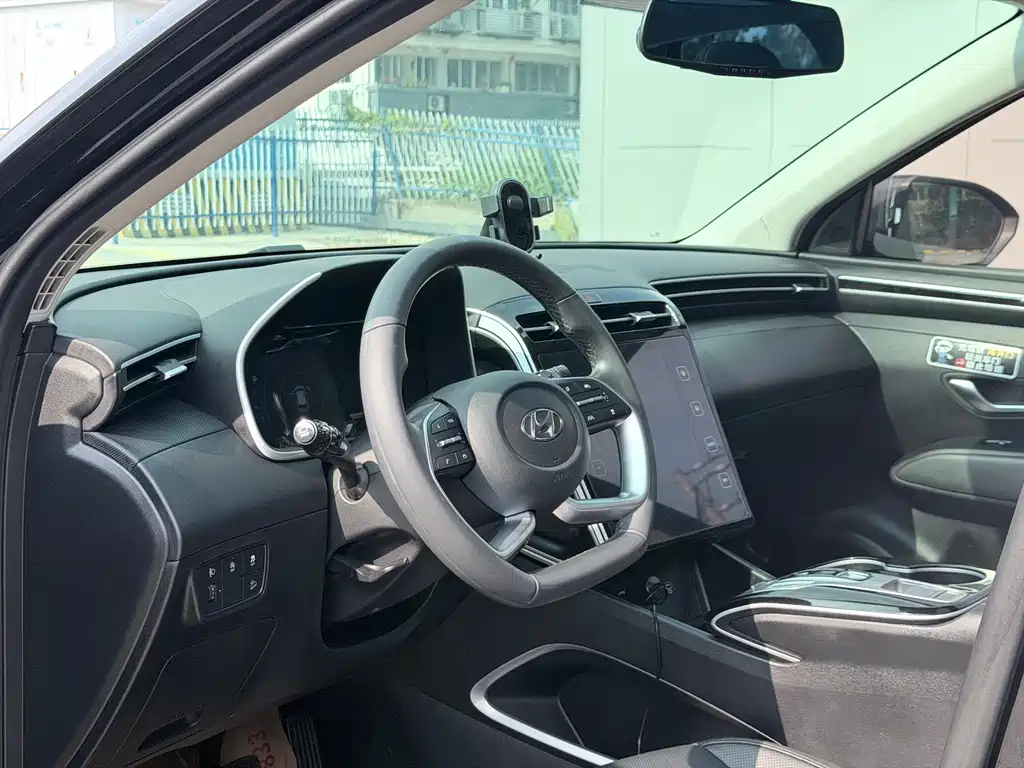 Hyundai Tucson — миниатюра 5