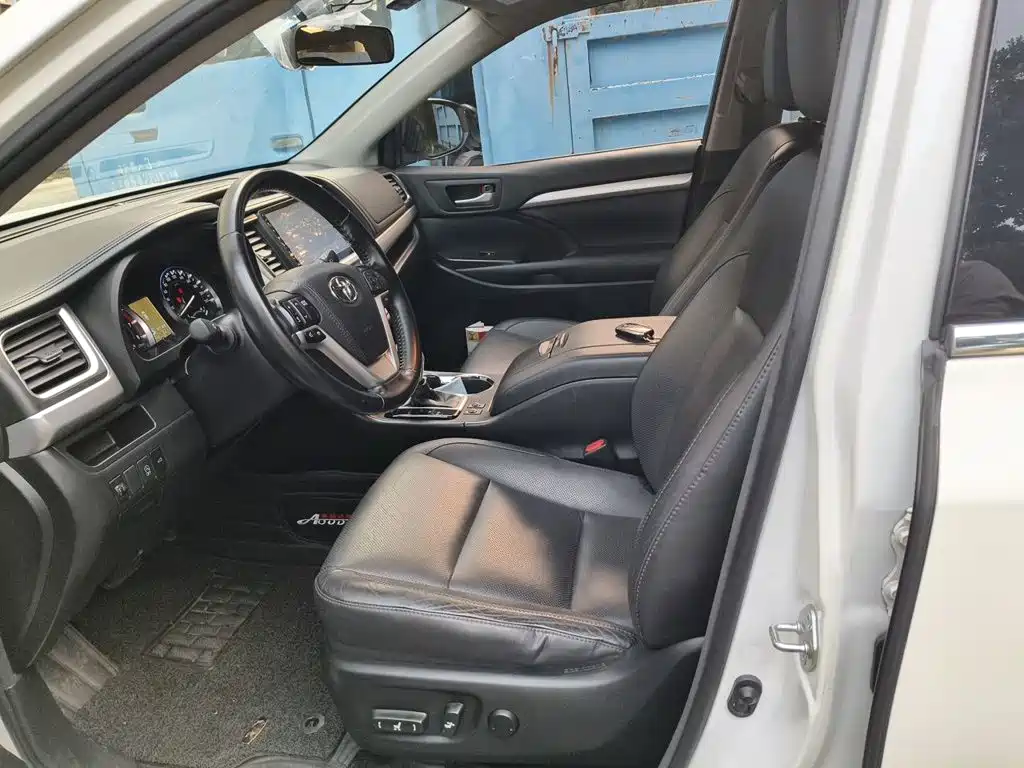 Toyota Highlander — миниатюра 11
