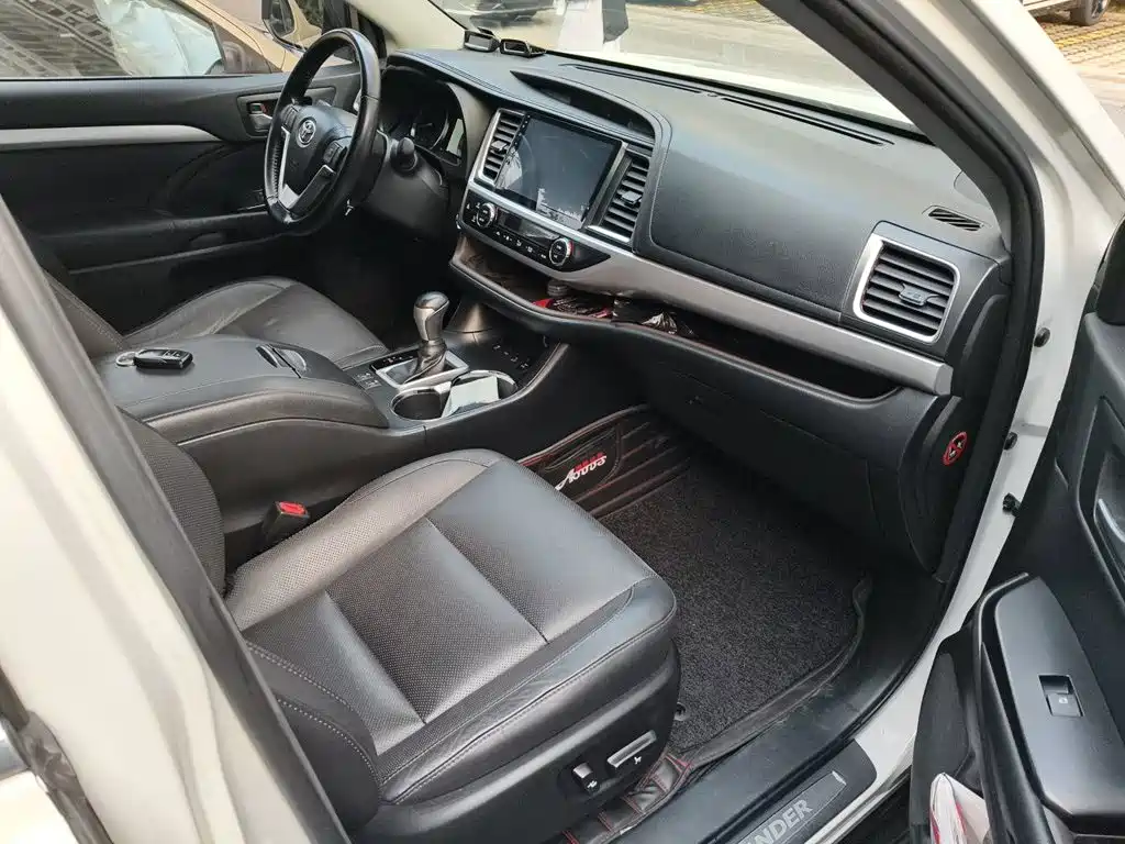 Toyota Highlander — миниатюра 19