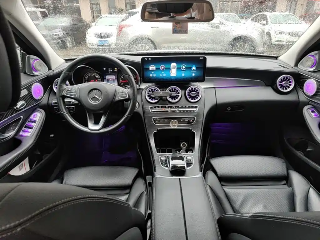 Mercedes-Benz C-Class — миниатюра 10