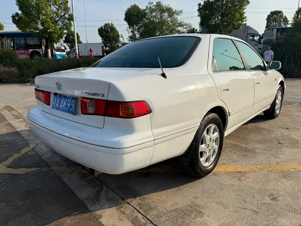 Toyota Camry 01 2.2L AT