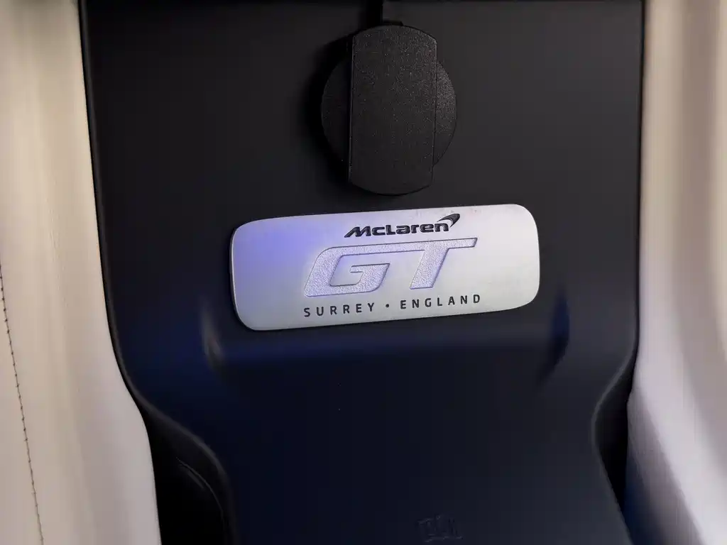 McLaren GT — миниатюра 13
