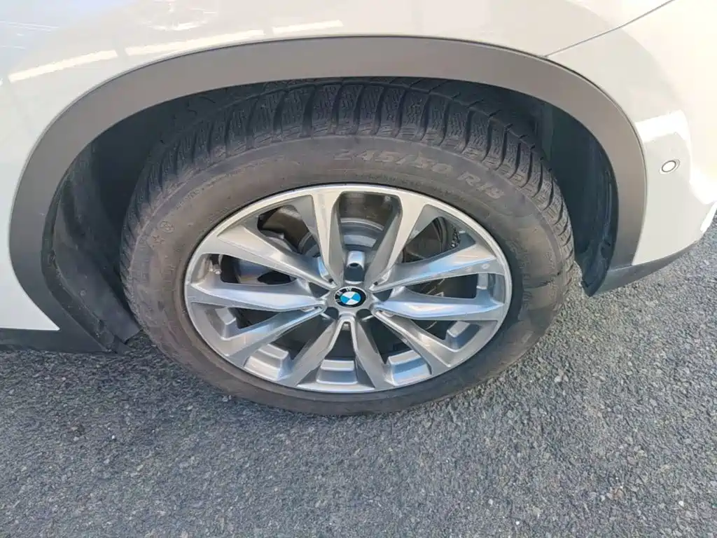 BMW X3 — миниатюра 12