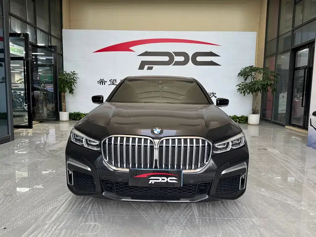 BMW 7 Series — миниатюра 2