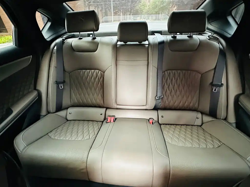 BYD Han — миниатюра 15