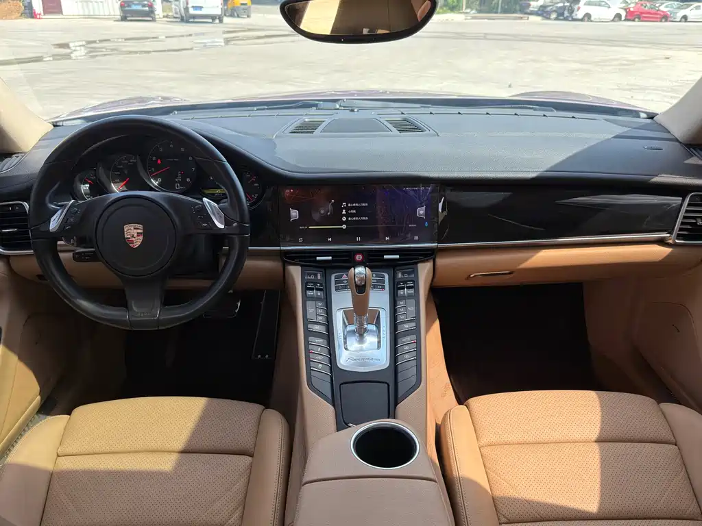 Porsche Panamera Panamera 4 Platinum Edition 3.6L, фото 8