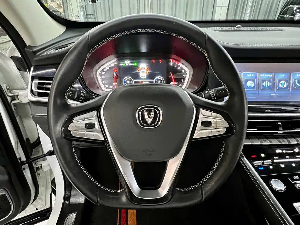 Changan CS85 COUPE — миниатюра 11