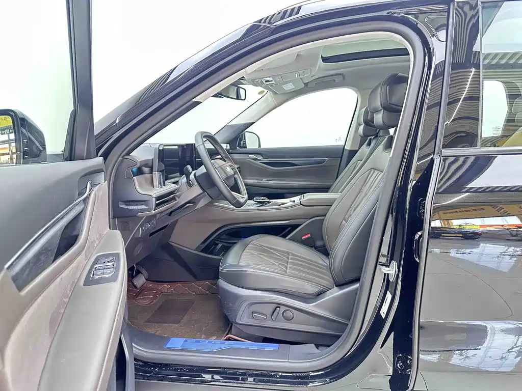 Ford Edge — миниатюра 10