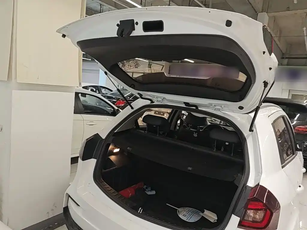 Geely Vision X3 — миниатюра 19