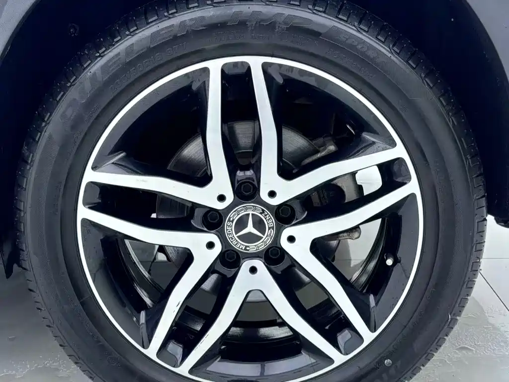 Mercedes-Benz GLA — миниатюра 12