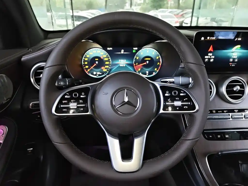 Mercedes-Benz GLC — миниатюра 11