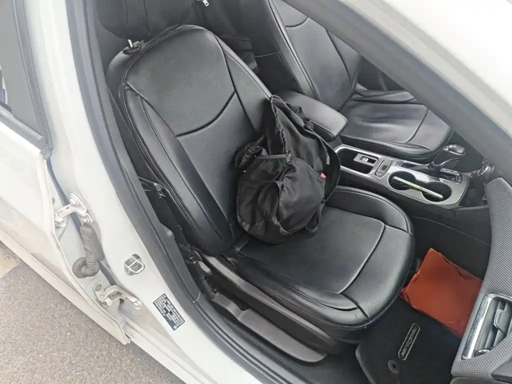 Chevrolet Cruze — миниатюра 25