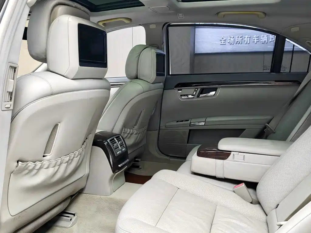 Mercedes-Benz S-Class — миниатюра 23