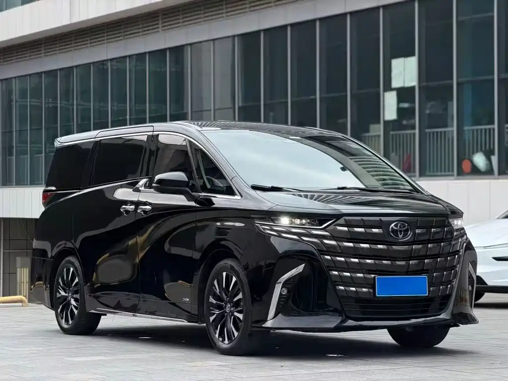 Toyota Alphard 2024 — фото 2
