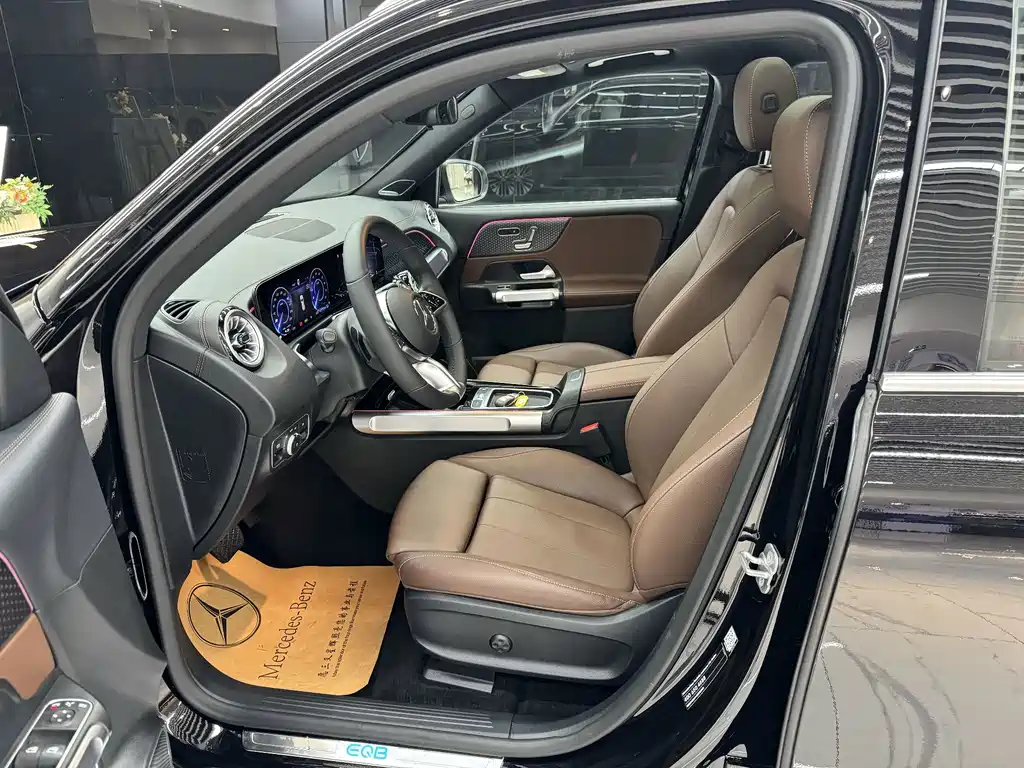 Mercedes-Benz EQB — миниатюра 9