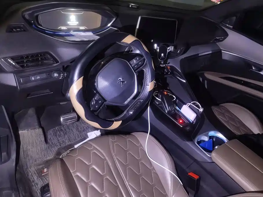 Peugeot 5008 — миниатюра 12