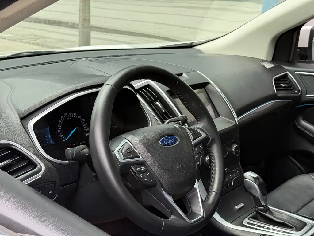 Ford Edge — миниатюра 40