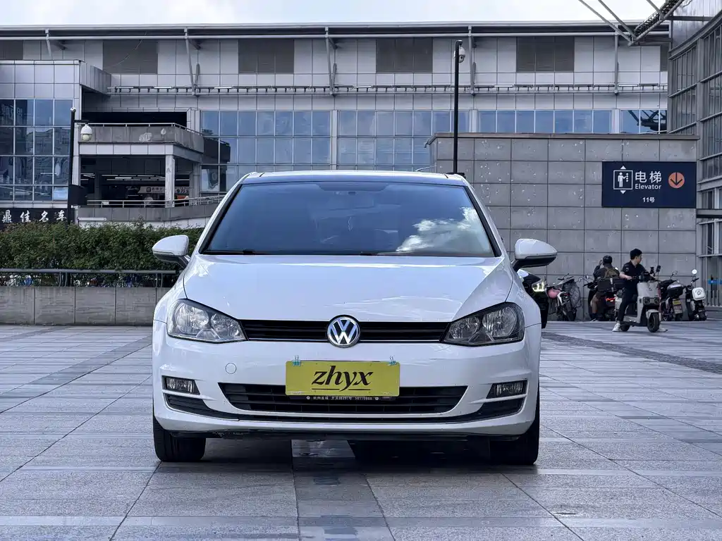 Volkswagen Golf — миниатюра 2