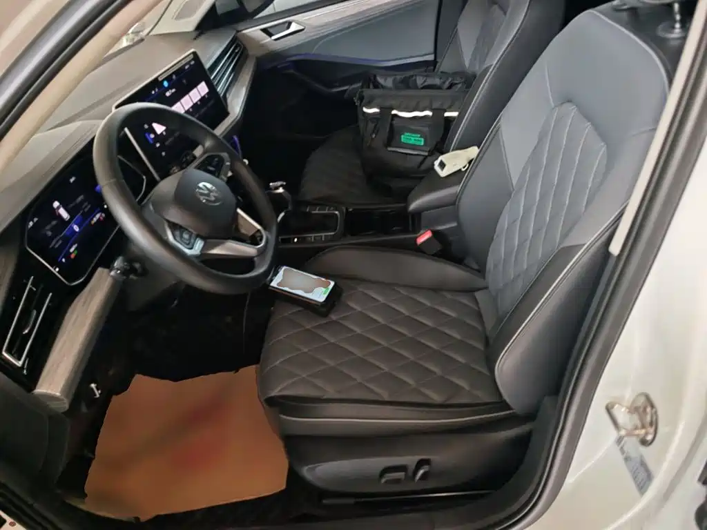 Volkswagen Sagitar — миниатюра 15