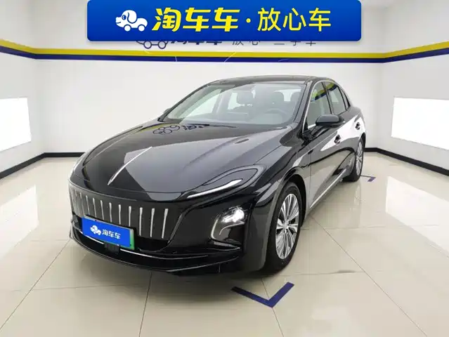 Hongqi E-QM5