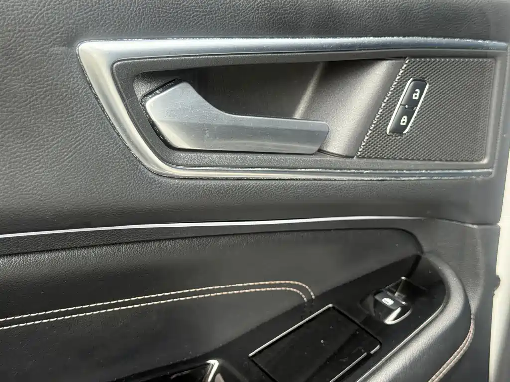 Ford Edge — миниатюра 21