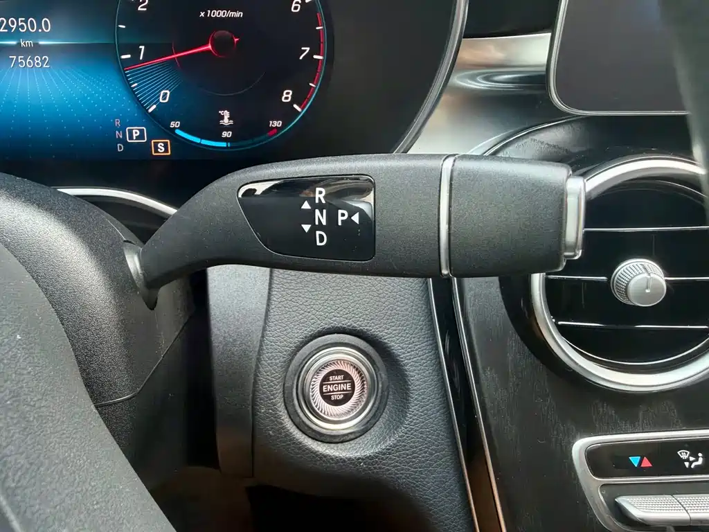 Mercedes-Benz C-Class — миниатюра 15