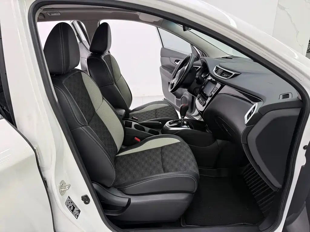 Nissan Qashqai — миниатюра 4