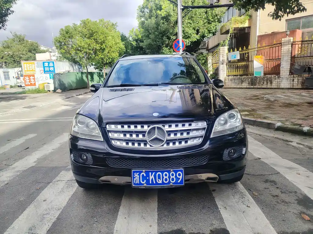 Mercedes-Benz M-Class — миниатюра 2