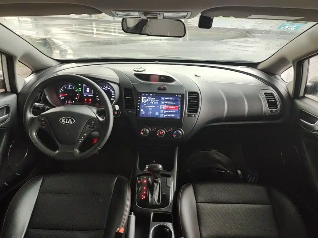 Kia K3 — миниатюра 10