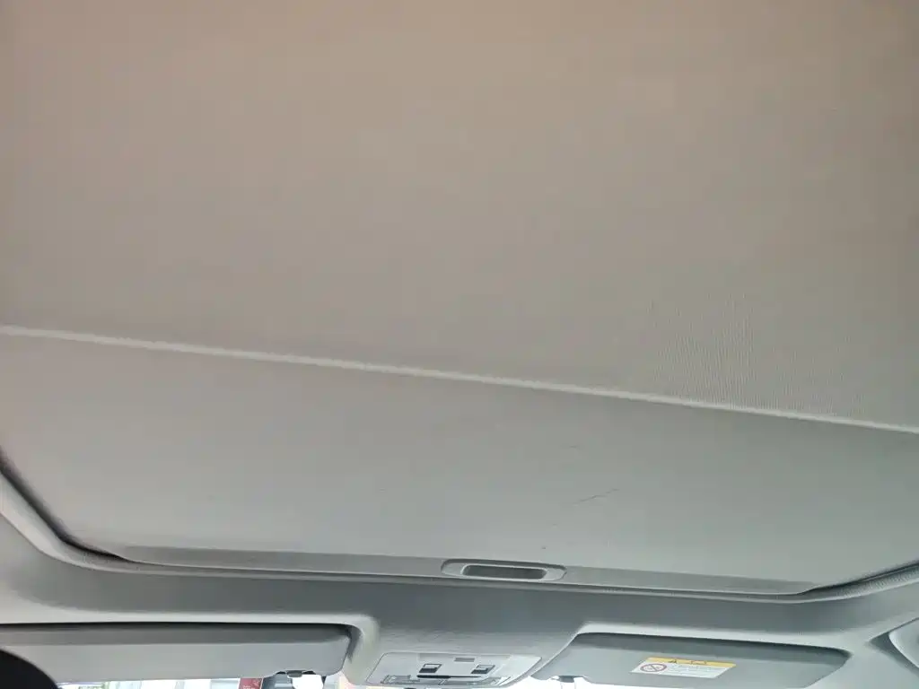 Toyota RAV4 — миниатюра 14