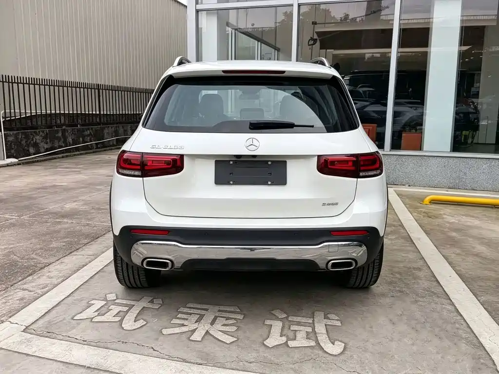 Mercedes-Benz GLB — миниатюра 6