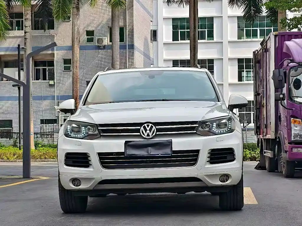 Volkswagen Touareg — миниатюра 10