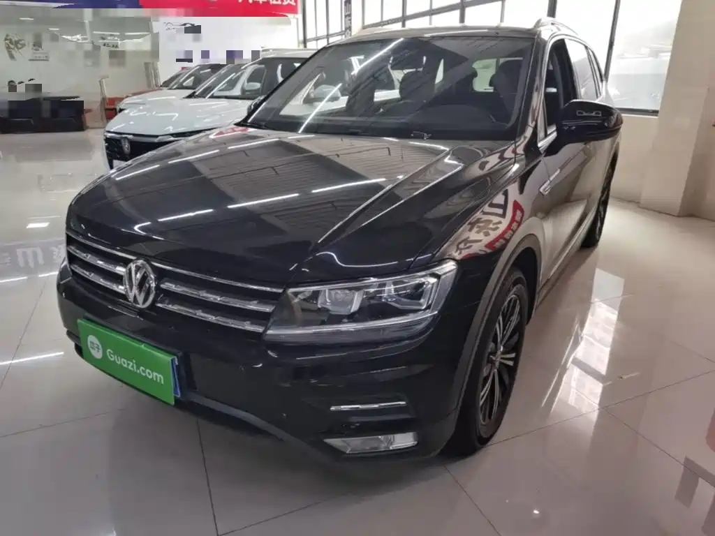 Volkswagen Tiguan L — миниатюра 2