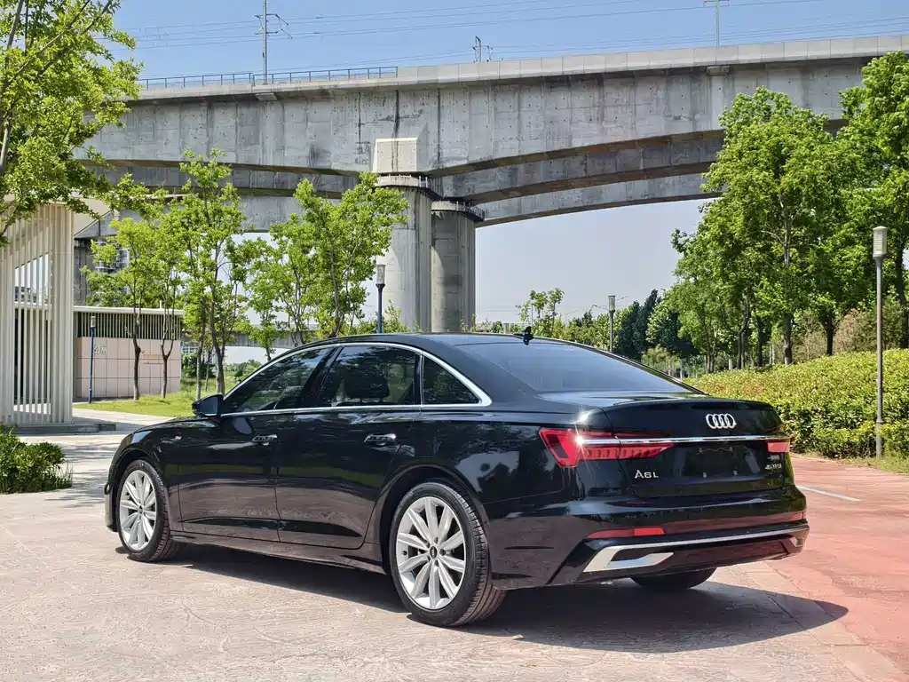 Audi A6L 2023 — фото 4