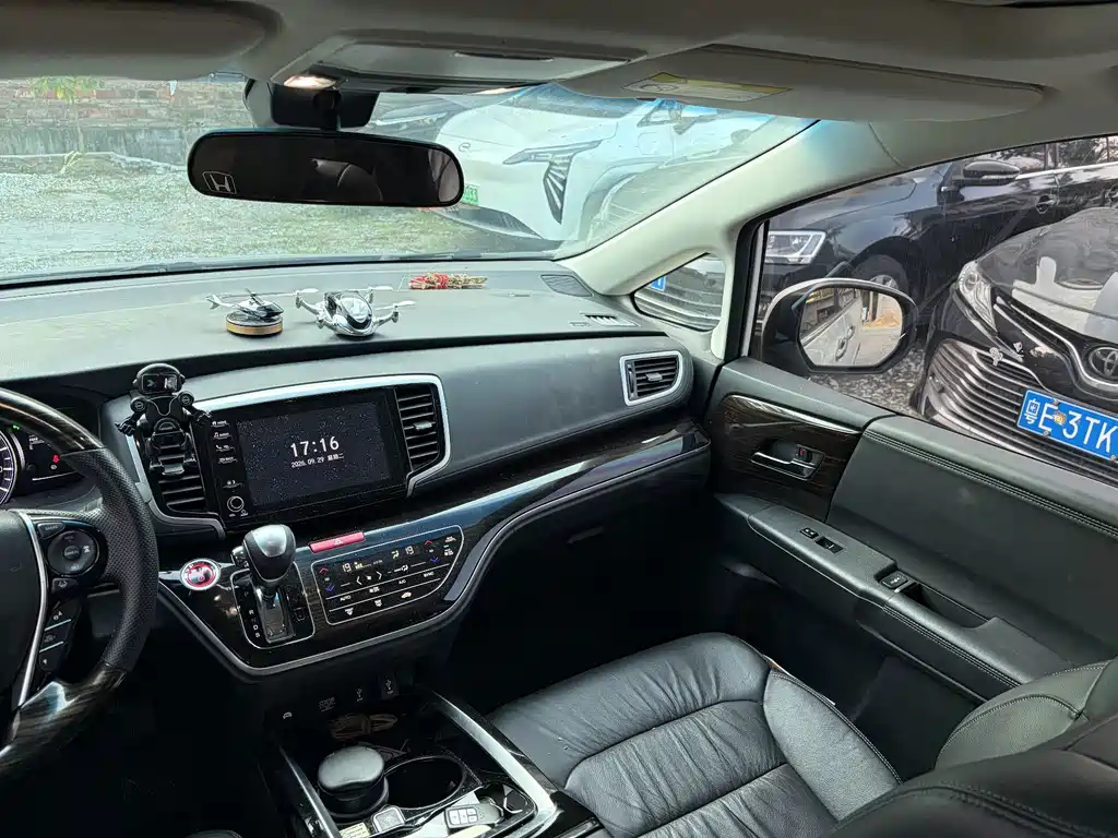 Honda Odyssey — миниатюра 7