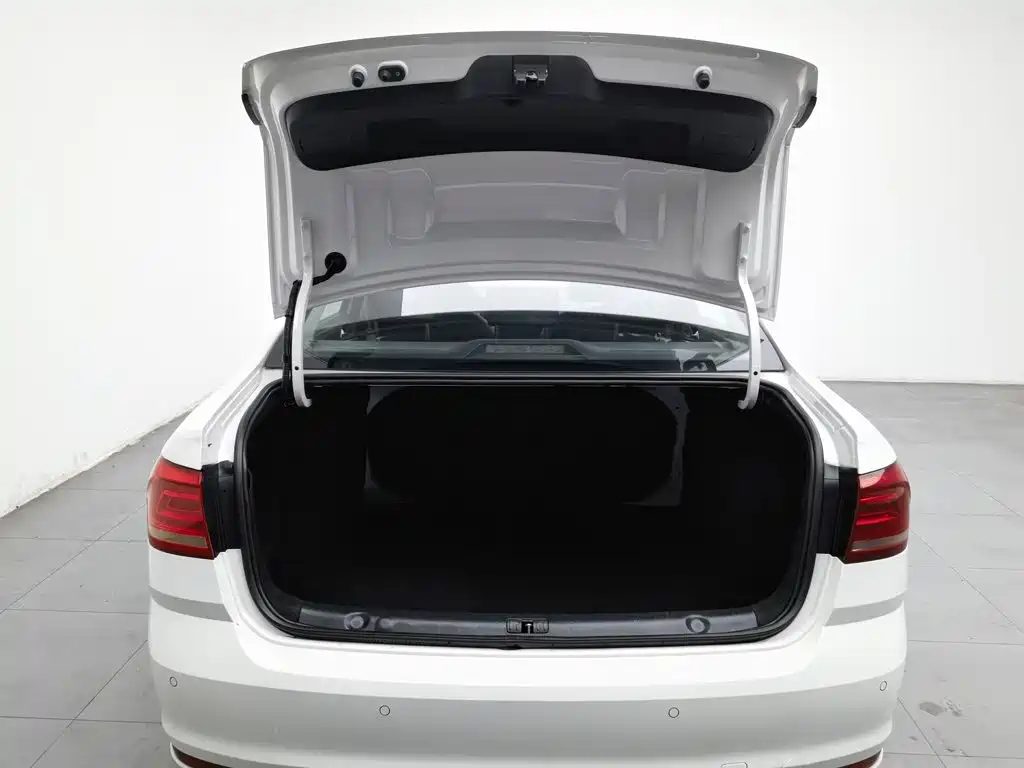 Volkswagen Lavida — миниатюра 16
