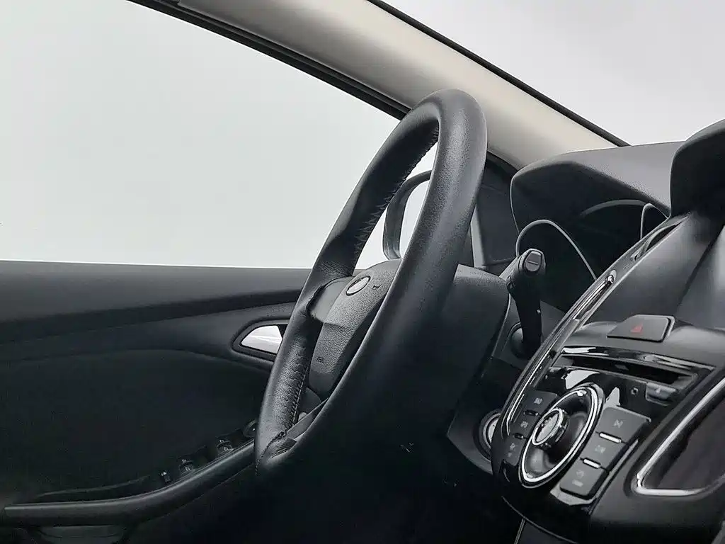 Ford Focus — миниатюра 22