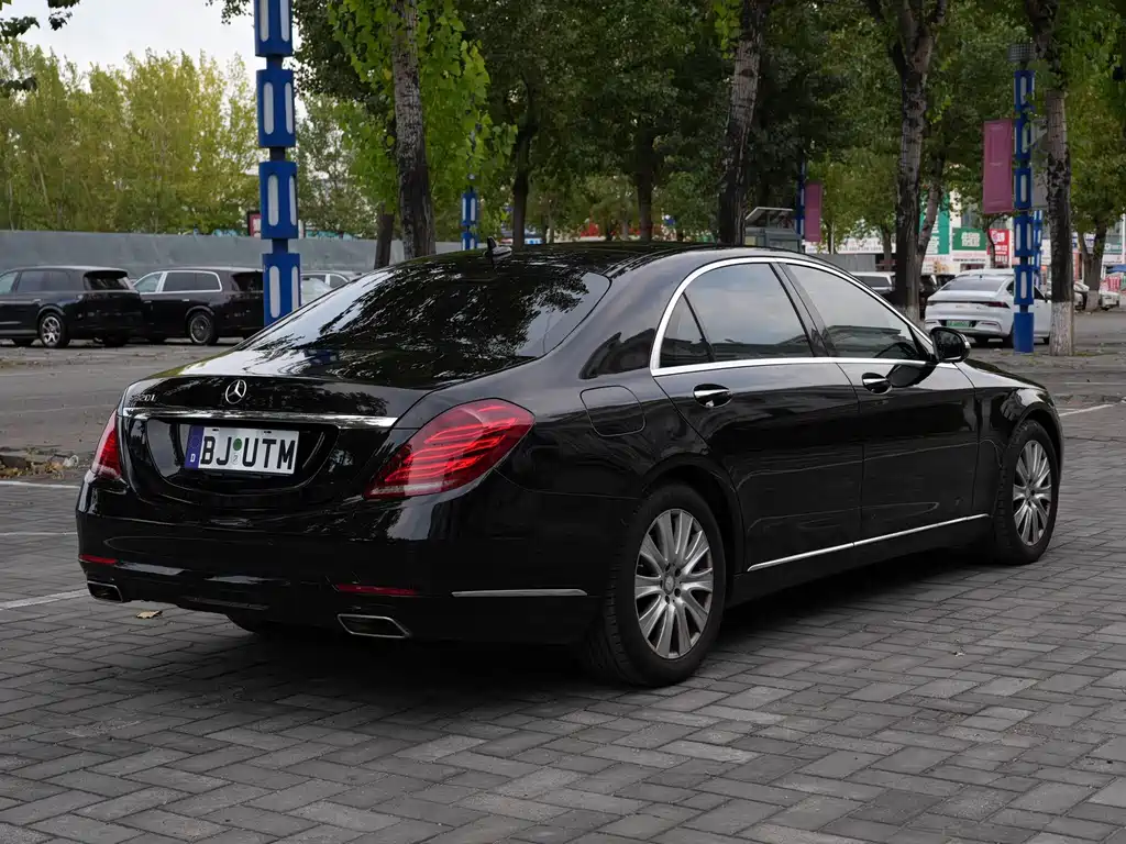 Mercedes-Benz S-Class — миниатюра 5